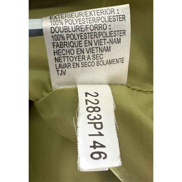 Tahari Arthur S. Levine Women’s Green Belted Textured Button-Up Blouse Size 10P - Picture 8 of 8